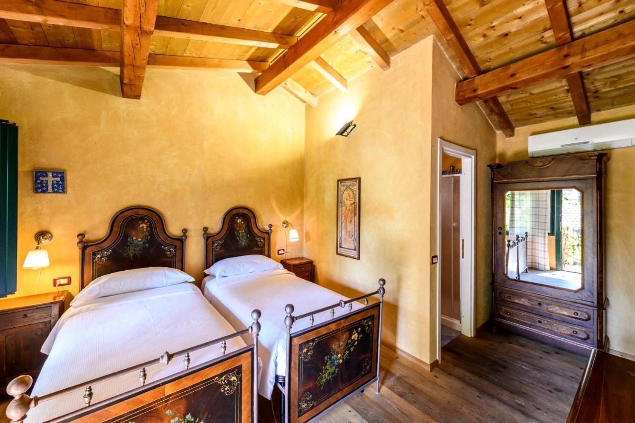 Cantina Anzivino - Affittacamere Gattinara ภายนอก รูปภาพ