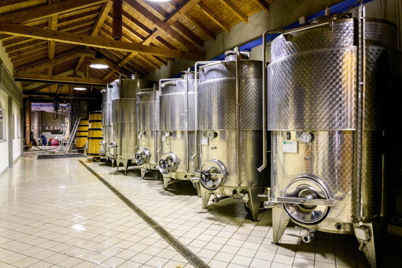 Cantina Anzivino - Affittacamere Gattinara ภายนอก รูปภาพ